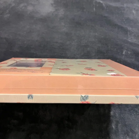 NWT Thompson Floral Photo Frame Set - Orange and Cream - Picture 9 of 12